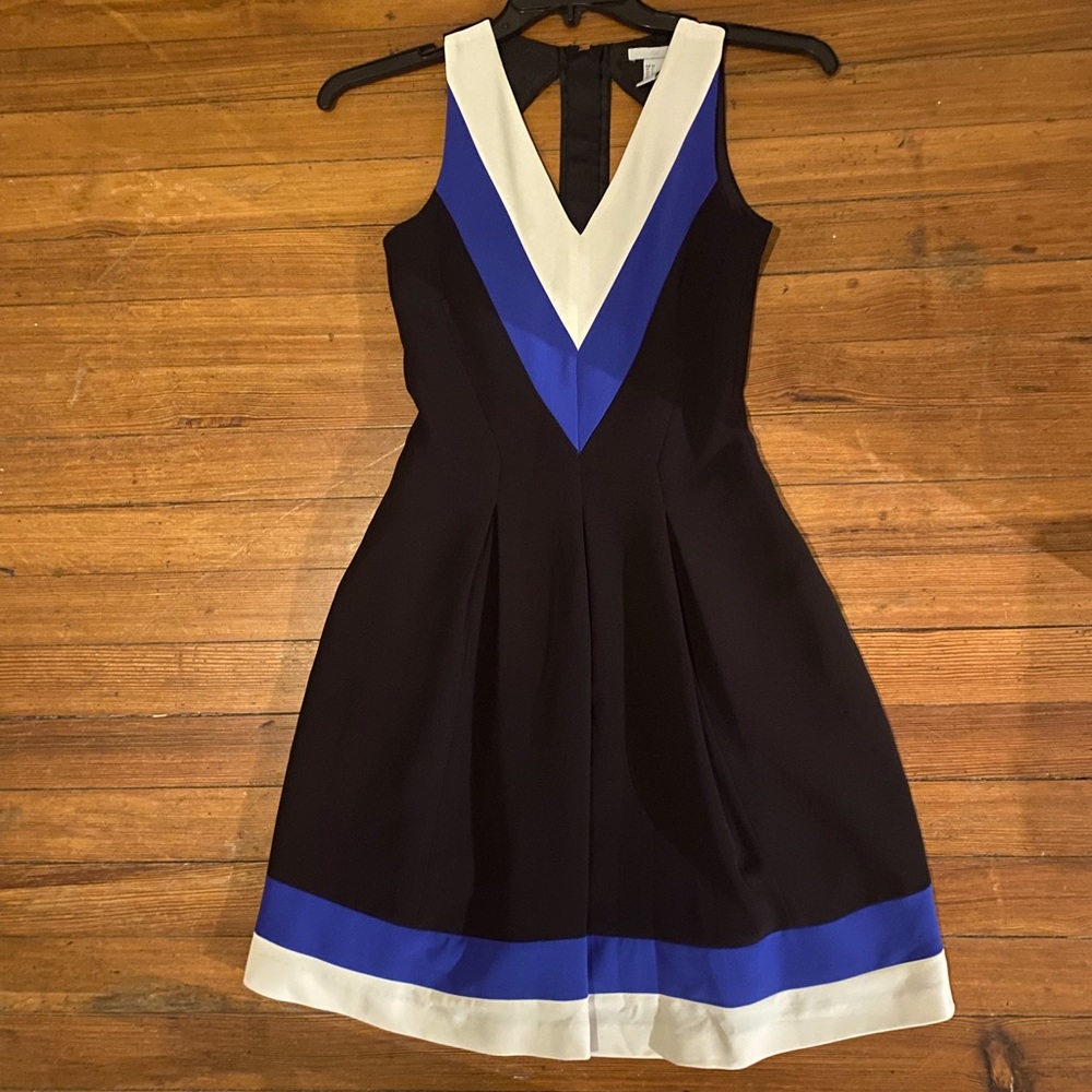 Color block v-neck business casual dress with cut outs